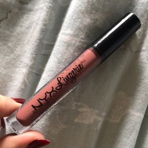 Nyx lip lingerie